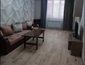 LA07584 Վարձով 2 սենյականոց բնակարան Նալբանդյան փողոցում 