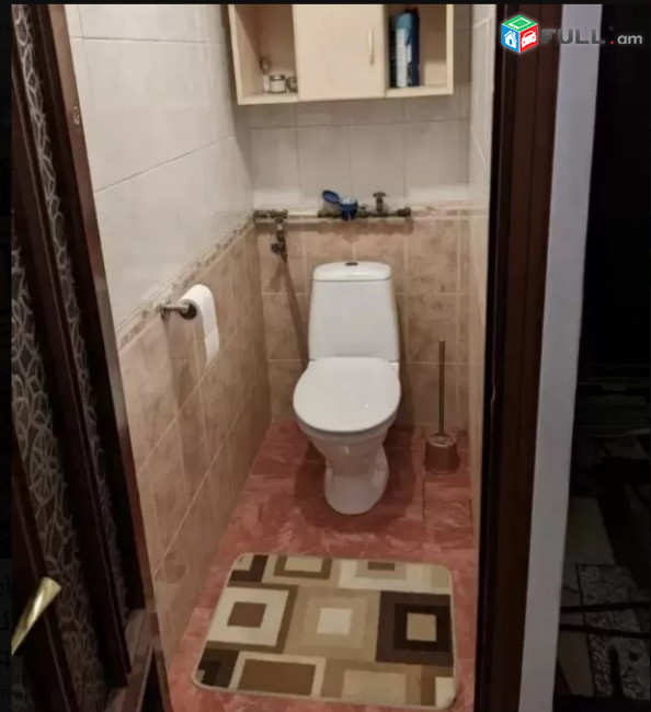 LA07902 Վարձով 3 սենյականոց բնակարան Արամ Խաչատրյան փողոցում 