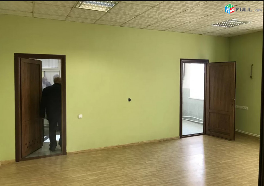 LA07940 Վարձով 132 քմ. Գրասենյակային տարածք Նիկողայոս Ադոնցի փողոցում Արաբկիրում,