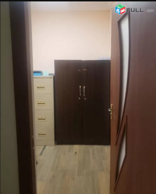 LA07942 Վարձով  135 ք.մ. բազմաֆունկցիոնալ գույք կենտրոնում Դալմայ առևտրի կենտրոնի մոտ 