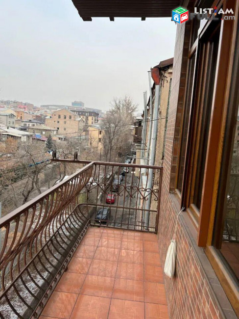 LA07956 Վարձով 3 սենյականոց բնակարան Կիևյան փողոցում 