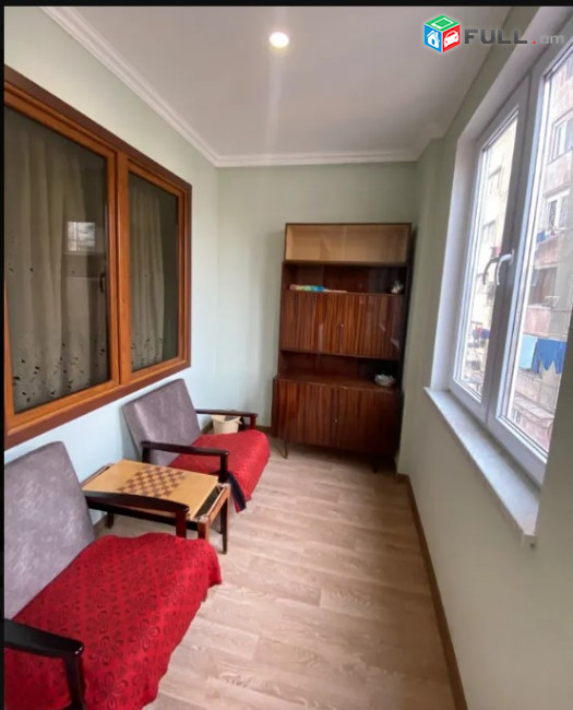 LA07963 Վարձով 3 սենյականոց բնակարան Փարպեցու փողոցում