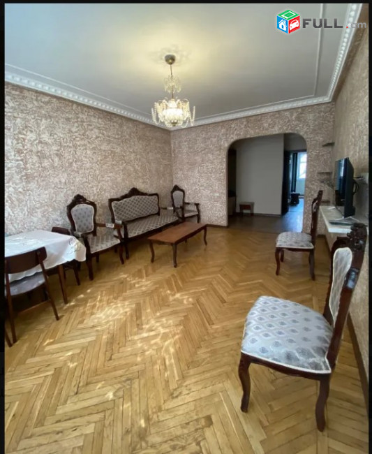 LA07963 Վարձով 3 սենյականոց բնակարան Փարպեցու փողոցում