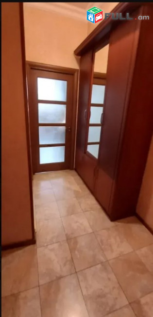 LA07965 Վարձով 3 սենյականոց բնակարան Դերենիկ Դեմիրճյանի