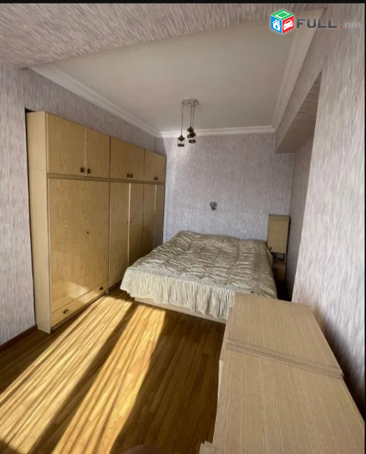 LA07965 Վարձով 3 սենյականոց բնակարան Դերենիկ Դեմիրճյանի