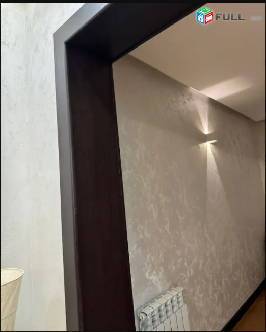 LA07972 Վարձով 8 սենյականոց 4 հարկանի քարե տուն Էրեբունու փողոցում