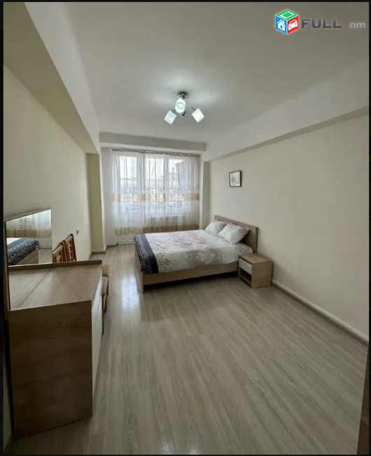 LA07971 Վարձով 3 սենյականոց բնակարան Կողբացի փողոցում 
