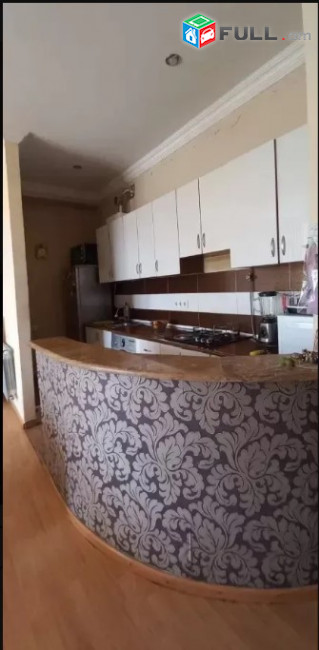 LA07993 Վարձով 2 սենյականոց բնակարան Արամի փողոց , Մալիբու այգու մոտ
