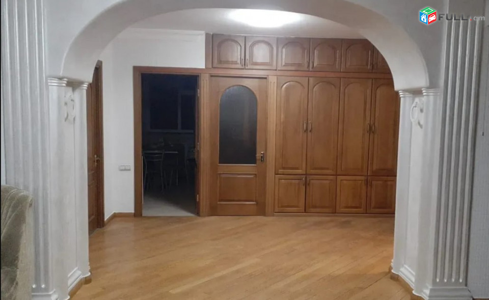 LA08006 Վարձով 5 սենյականոց բնակարան Ավետիսյան փողոցում 