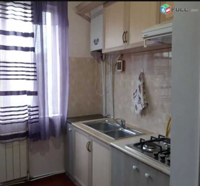 LA08009 Վարձով 3 սենյականոց բնակարան Շիրվանզադե փողոցում 
