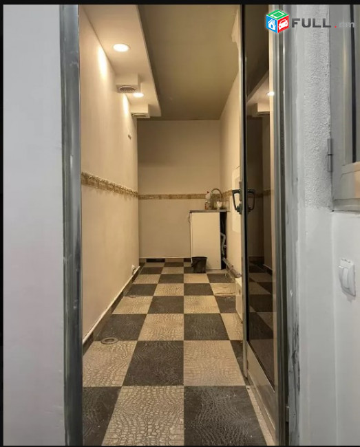 LA08048 Վարձով 180 քմ. տարածք Եղիշե Չարենցի փողոցում 