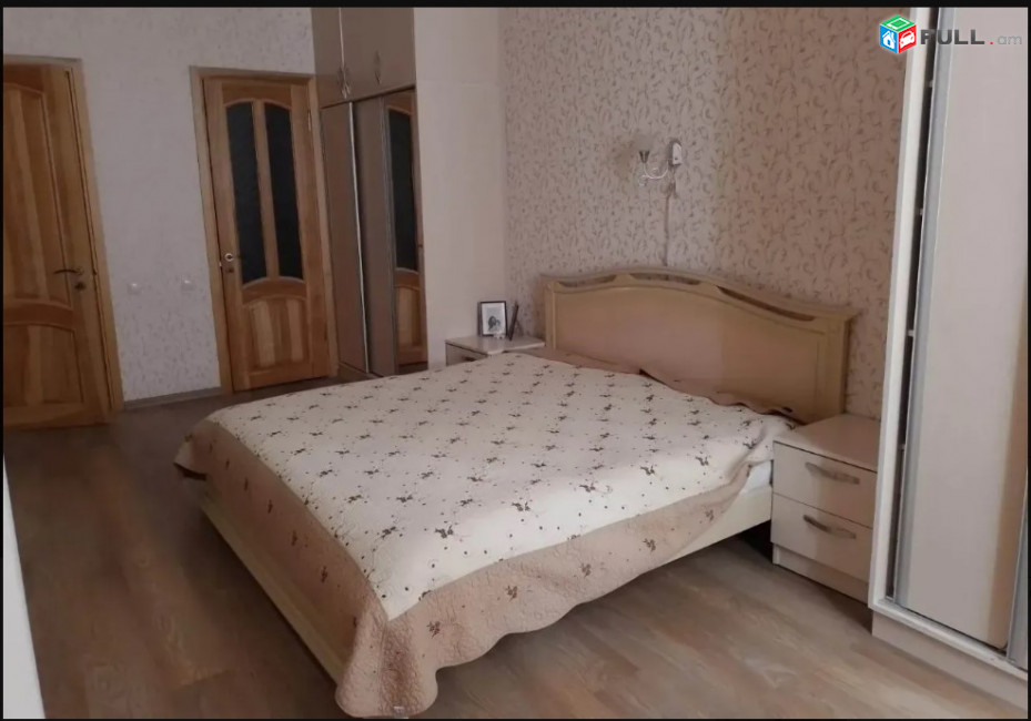 LA08050 Վարձով 4 սենյականոց բնակարան Ռոստոմի փողոց , նորակառույց շենք