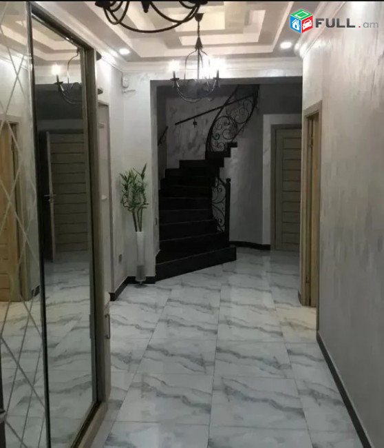 LA08058 Վարձով 6 սենյականոց 3 հարկանի  առանձնատուն Դավթաշեն 3 թաղամասում 