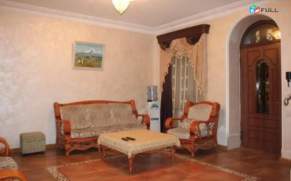 LA08081 Վարձով 6 սենյականոց առանձնատուն Դավիթ Բեկի փողոցում 