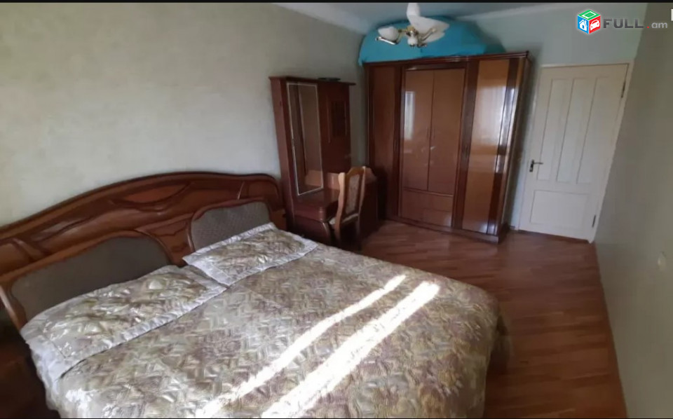 LA08094 Վարձով 3 սենյականոց բնակարան Ագաթանգեղոս փողոց , Ռոսսիայի հարևանությամբ