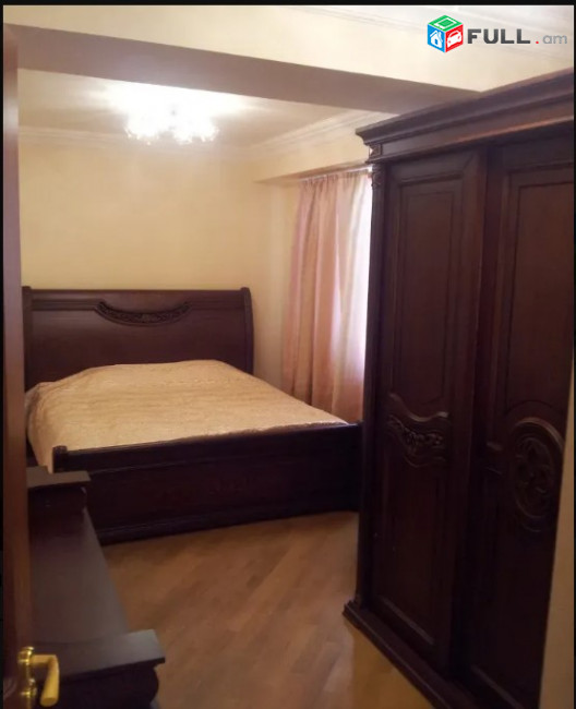 LA08097 Վարձով 3 սենյականոց բնակարան Պուշկինի փողոցում 