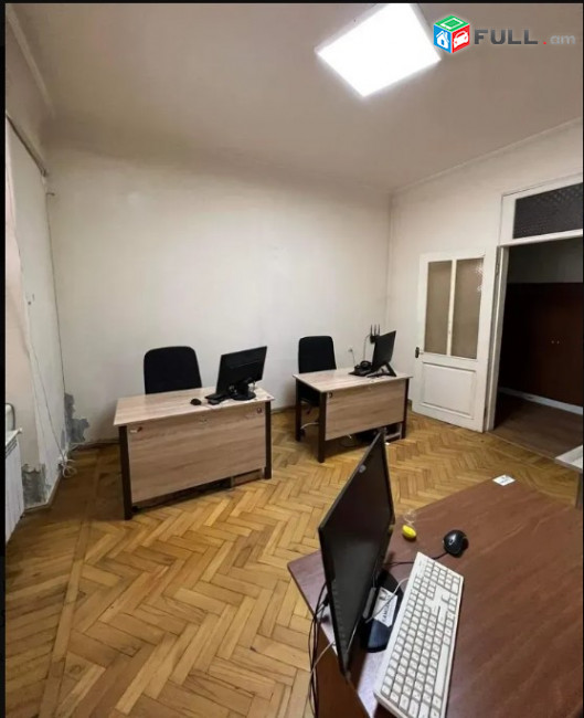 LA08127 Վարձով 68 քմ գրասենյակային տարածք Կոմիտասի պողոտայում