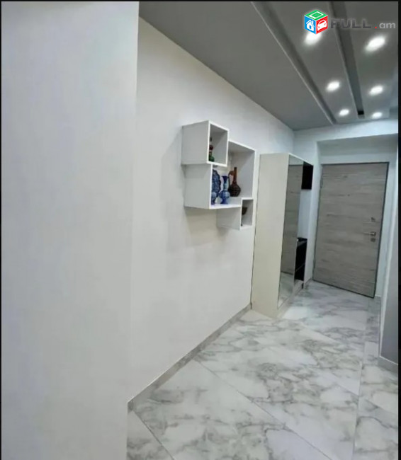 LA08126 Վարձով 3 սենյականոց բնակարան Կողբացի փողոցում