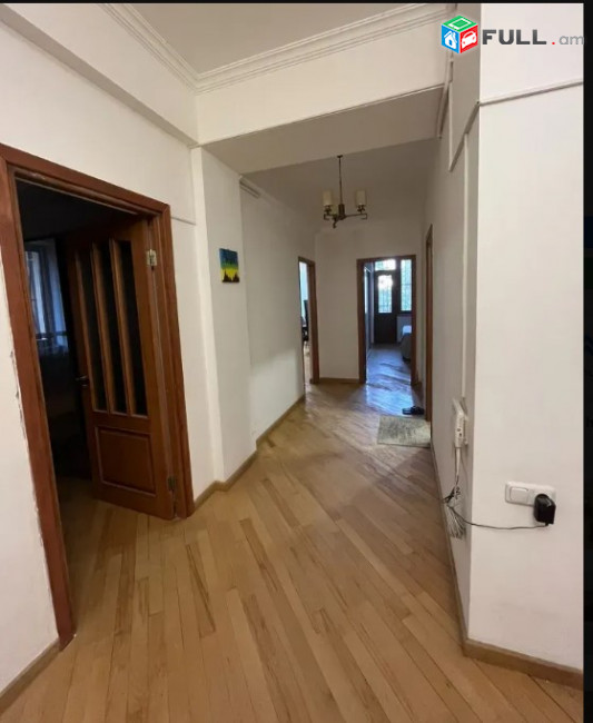 LA08191 Վարձով 4 սենյականոց բնակարան Արգիշտի փողոց , նորակառույց շենքում