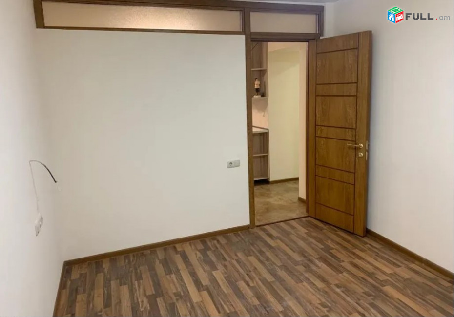 LA08223 Վարձով 90 քմ. գրասենյակային տարածք Լեռ Կամսար , Ամերիկյան համալսարանի մոտ