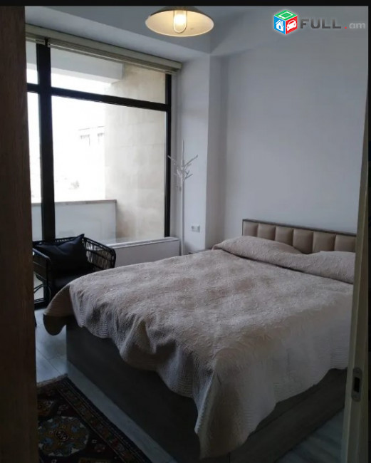 LA08243 Վարձով 3 սենյականոց բնակարան Բյուզանդի փողոց , նորակառույց շենքում 