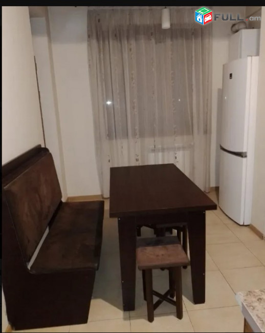 LA08253 Վարձով 2 սենյականոց բնակարան  Պարույր Սևակի փողոց , նորակառույց շենքում