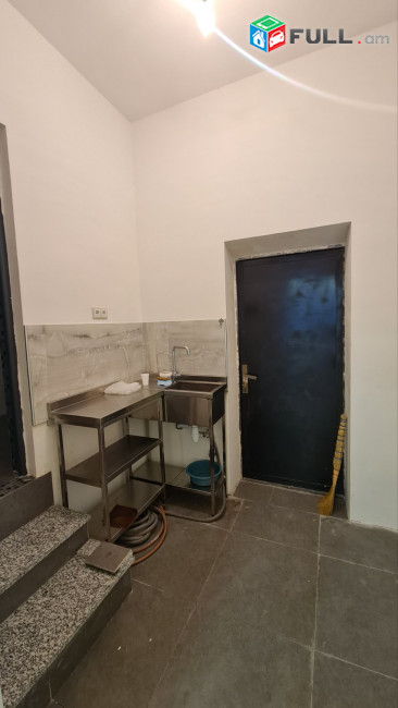 LA08258 Վարձով 90 քմ տարածք Լենինգրադյան փողոց , Համալիրի դիմաց