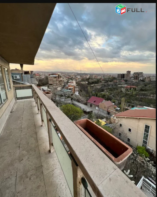 LA08304  Վարձով 7 սենյականոց առանձնատուն նաև գրասենյակ Այգեձոր փողոցում