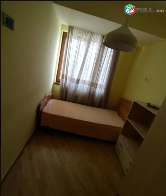 LA08335 Վարձով 3 սենյականոց բնակարան Սիմոն Վրացյանի փողոցում