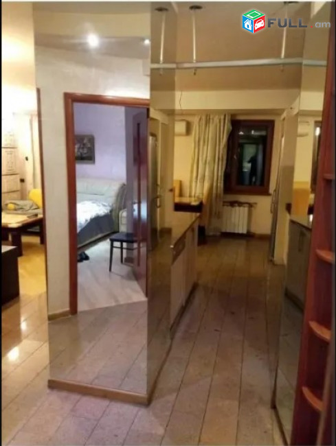 LA08335 Վարձով 3 սենյականոց բնակարան Սիմոն Վրացյանի փողոցում
