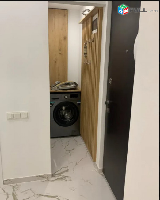 LA08351 Վարձով 2 սենյականոց բնակարան Երվանդ Քոչար փողոցում