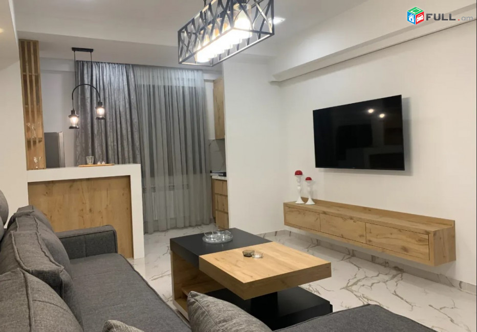 LA08351 Վարձով 2 սենյականոց բնակարան Երվանդ Քոչար փողոցում