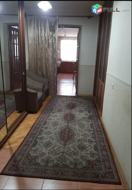 LA08403 Վարձով 4 սենյականոց բնակարան Արցախի փողոց