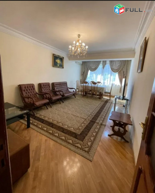 LA08407 Վարձով 3 սենյականոց բնակարան Սունդուկյան փողոցում 