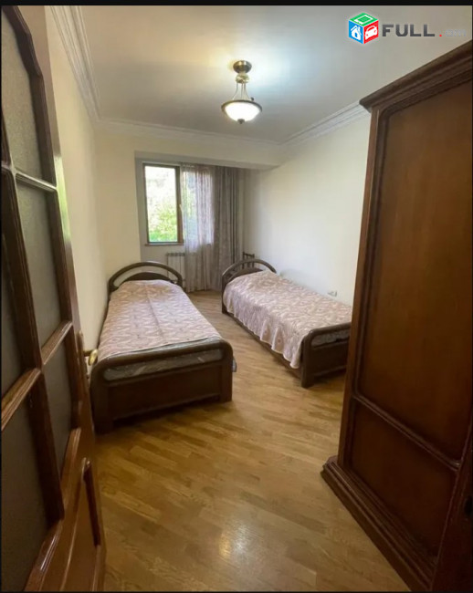 LA08407 Վարձով 3 սենյականոց բնակարան Սունդուկյան փողոցում 