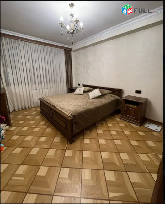 LA08408 Վարձով 3 սենյականոց բնակարան Պարոնյան փողոցում 