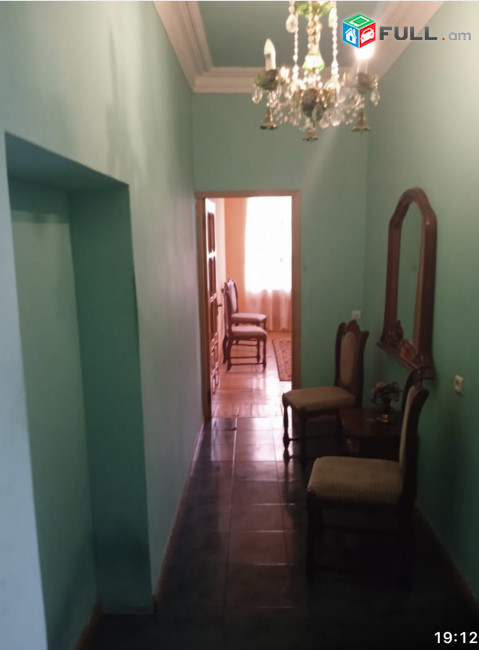 LA08410 Վարձով 2 սենյականոց բնակարան Սարյան փողոցում 