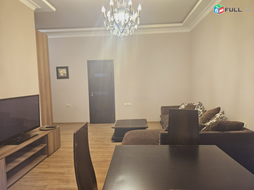LA08429 Վարձով 2 սենյականոց բնակարան Պուշկինի փողոցում
