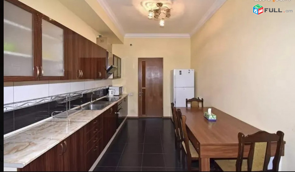 LA08433 Վարձով 3 սենյականոց բնակարան Տերյան փողոց , նորակառույց շենք 