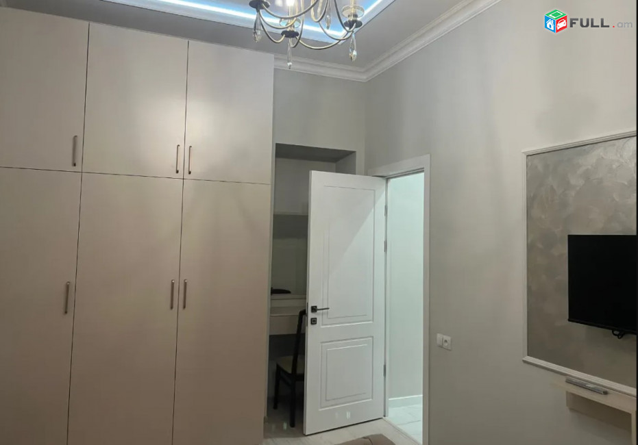 LA08437 Վարձով 3 սենյականոց բնակարան Պուշկին փողոցում 