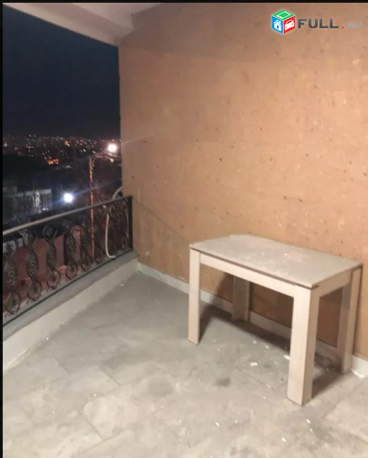 LA08467 Վարձով 3 սենյականոց բնակարան  Վահրամ Փափազյան , նորակառույց շենքում 
