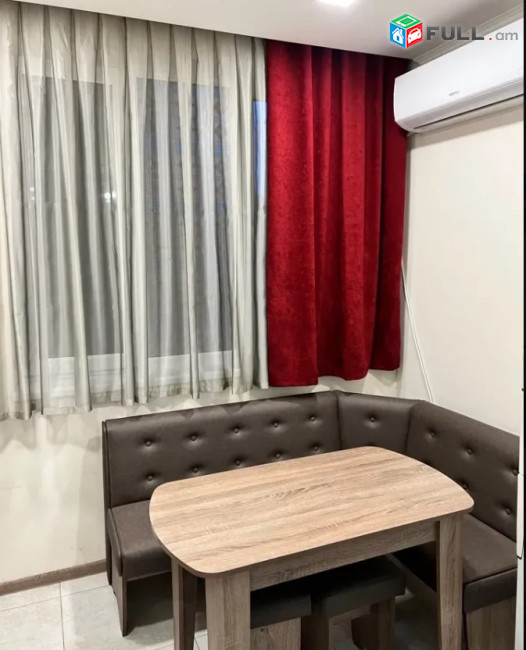 LA08480  Վարձով 2 սենյականոց բնակարան Արամ Խաչատրյան , Երիցյաններ սուպերմարկետի հարևանությամբ