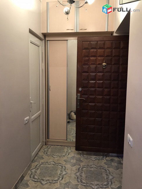 LA08459 Վարձով 2 սենյականոց բնակարան Արամ Խաչատրյան փողոցում