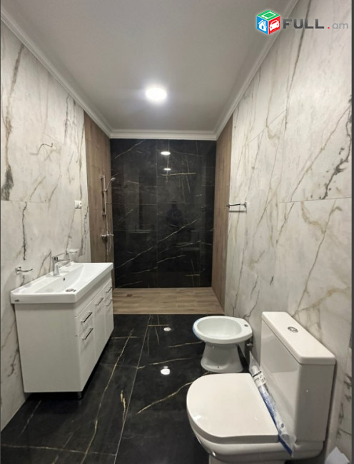 LA08513 Վարձով 3 սենյականոց բնակարան Սեբաստիա, Լենինգրադյան փողոցների խաչմերուկում