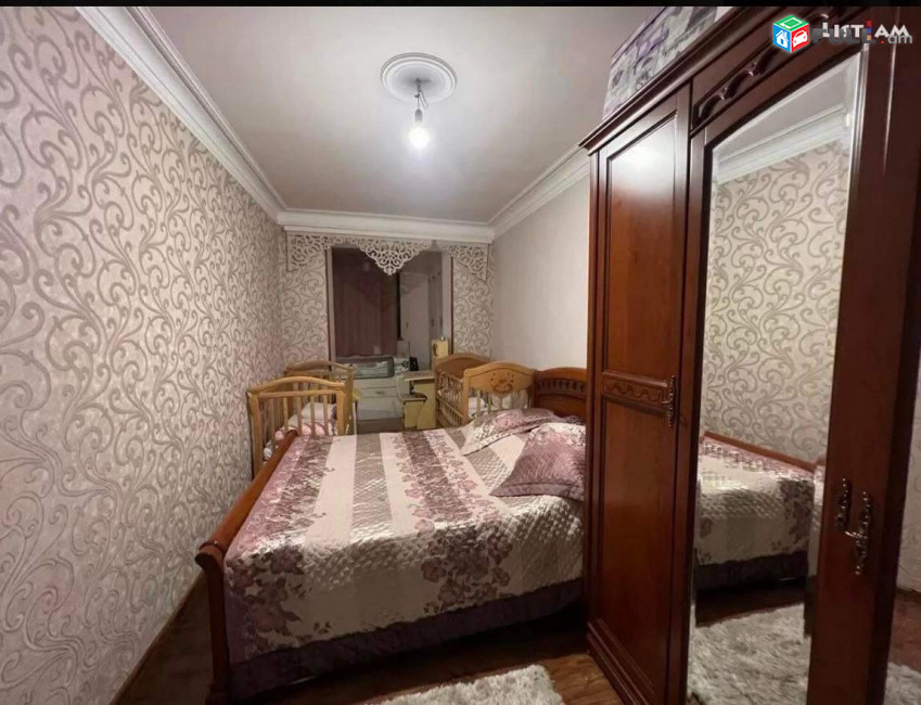 LA08515  Վարձով 3 սենյականոց բնակարան Լենինգրադյան փողոց , Համալիրի դիմաց