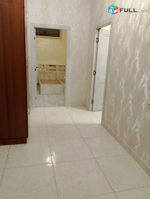 LA08547 Վարձով  3 սենյականոց բնակարան Նալբանդյան փողոց , նորակառույց շենք