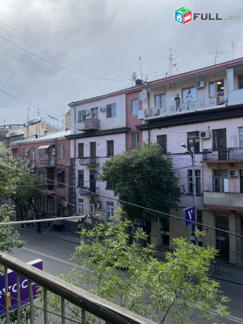 LA08548 Վարձով 1 սենյականոց բնակարան Նալբանդյան փողոցում