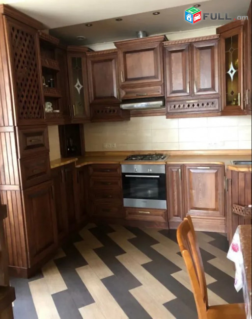 LA08552 Վարձով 3 սենյականոց բնակարան  Մհեր Մկրտչյան փողոց , նորակառույց շենքում