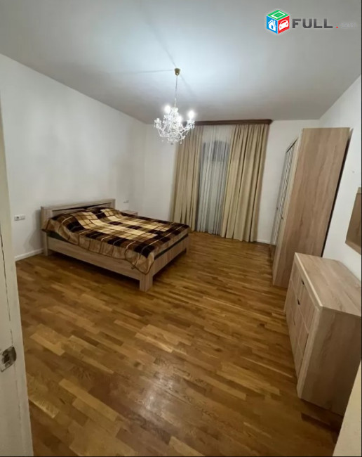 LA08568  Վարձով 6 սենյականոց 3 հարկանի առանձնատուն Վահագնի թաղմասում 