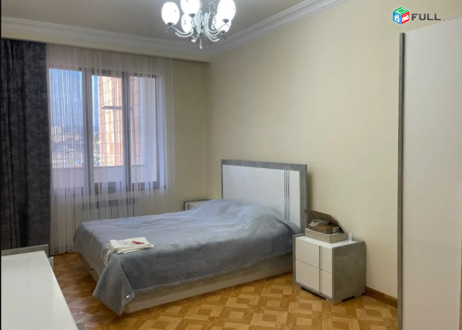 LA08600 Վարձով 5 սենյականոց բնակարան  Խորենացի փողոց , նորակառույց շենքում